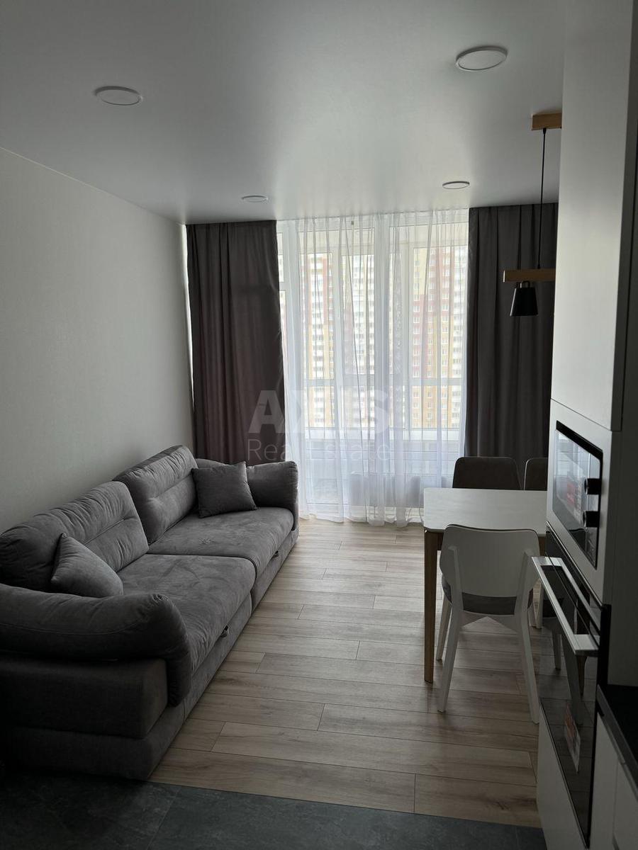 2k apartment vul. Rodyny Kristeriv 202