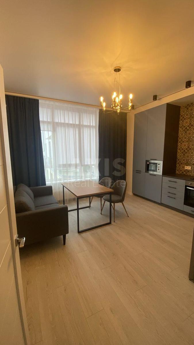 1k apartment vul. Bogatyrs'ka 320