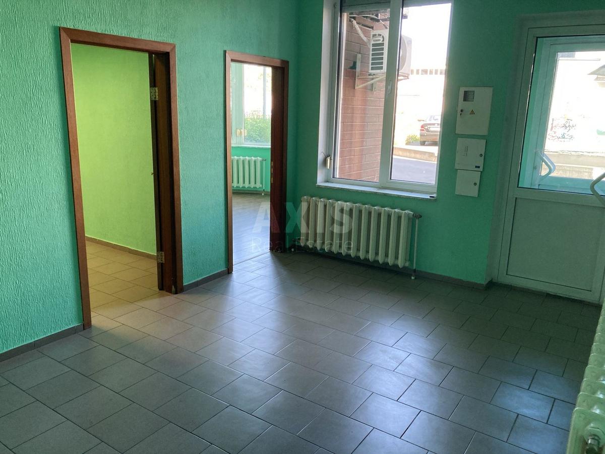 Офис ул. Сверстюка Евгения 52В, 75м23