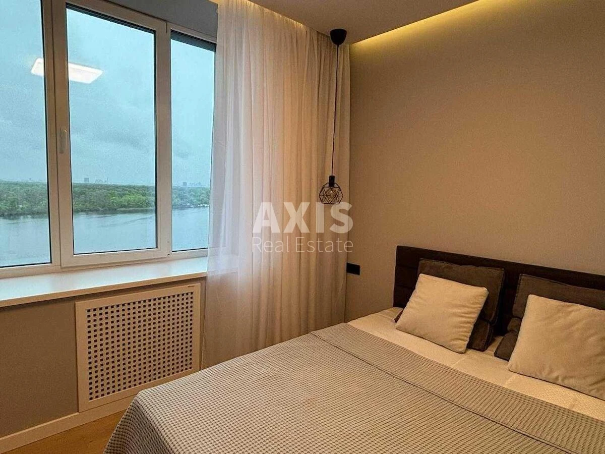 3k apartment vul. Mykil's'ko-Slobids'ka Three B684006