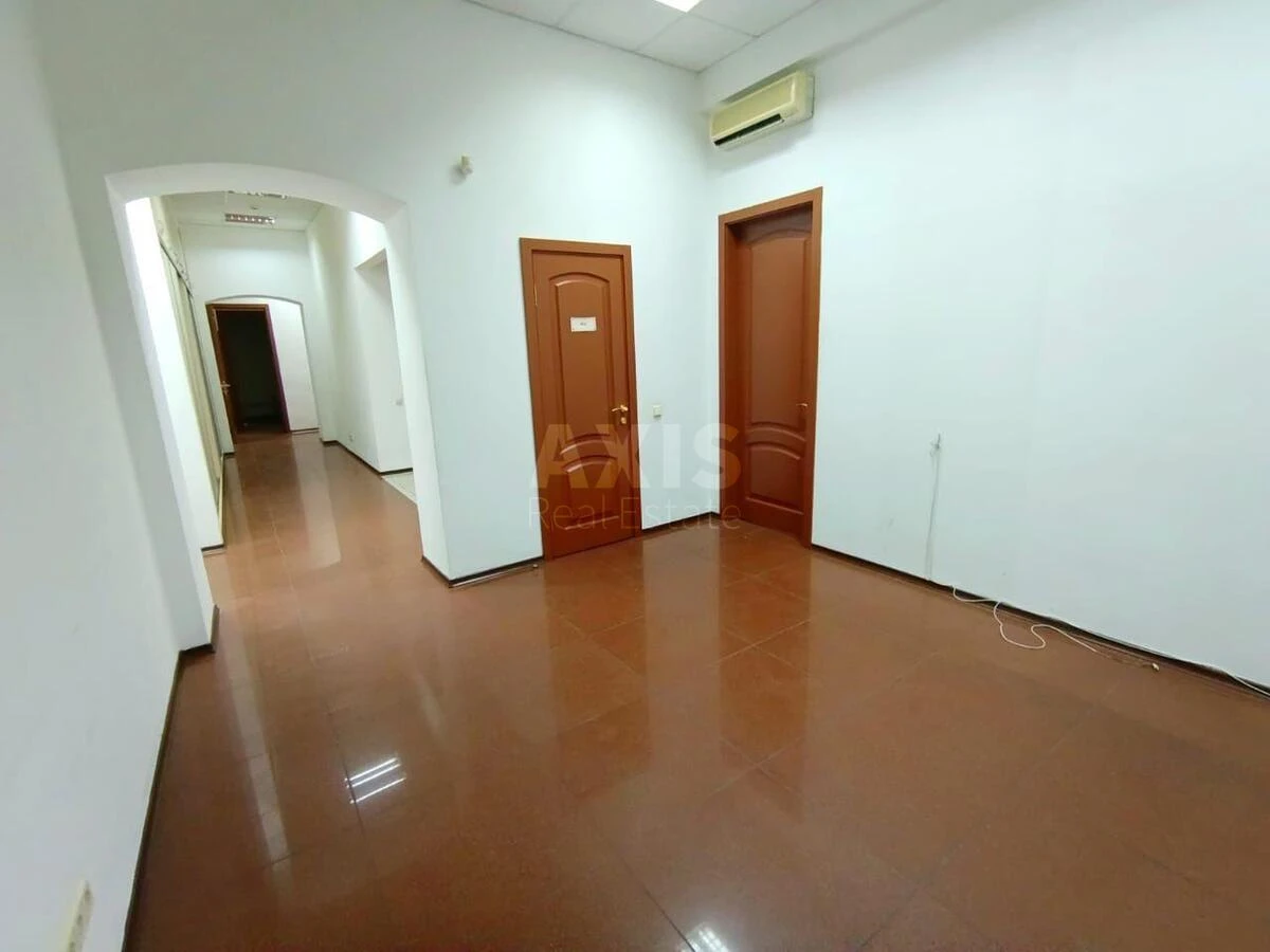 Office vul. Volodymyrs'ka 47, 252m2699590