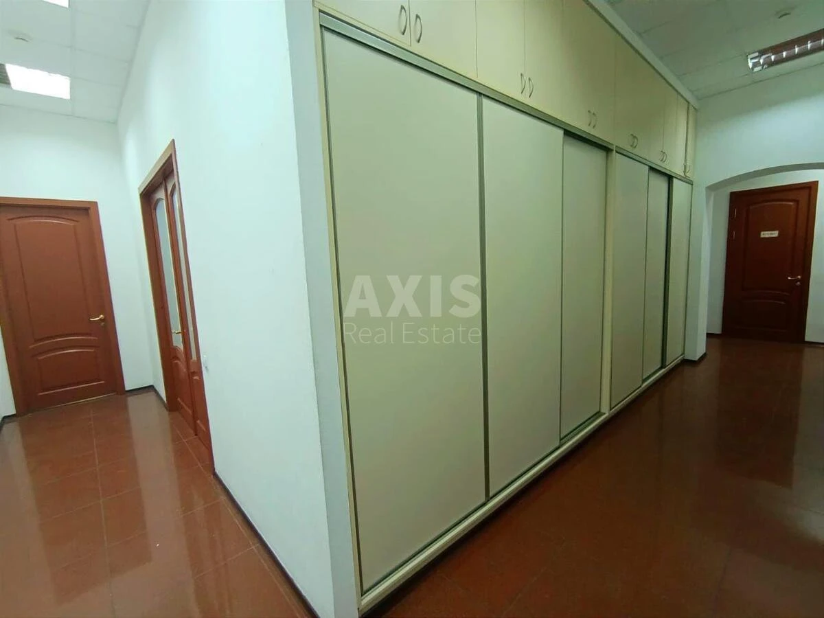Office vul. Volodymyrs'ka 47, 252m2699591