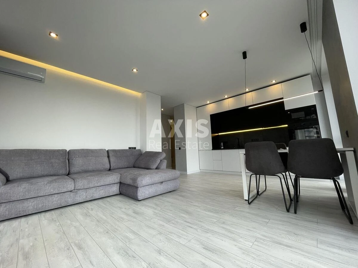 3k apartment vul. Zarichna 1648521
