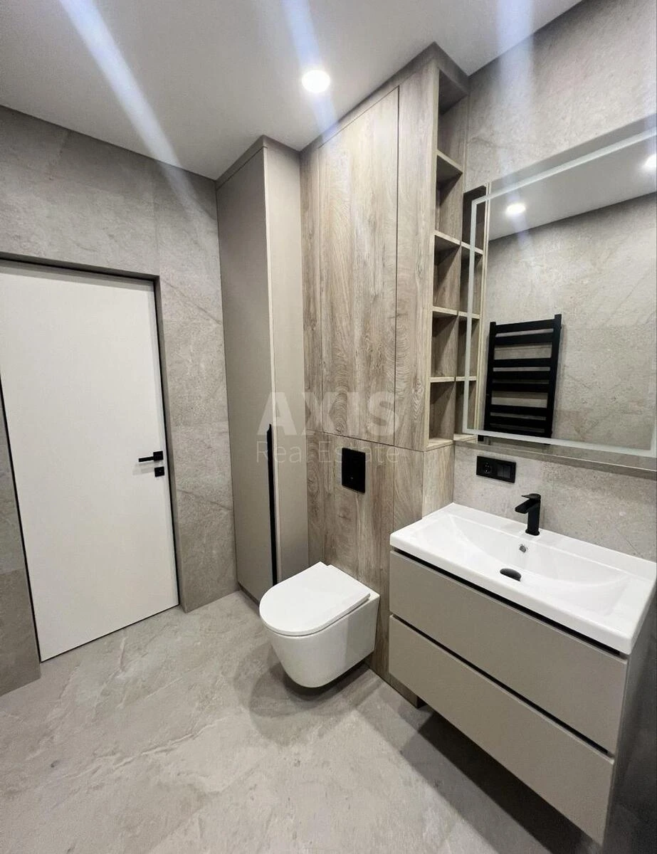 1k apartment prov. Uzhgorods'kyj 4/1693099