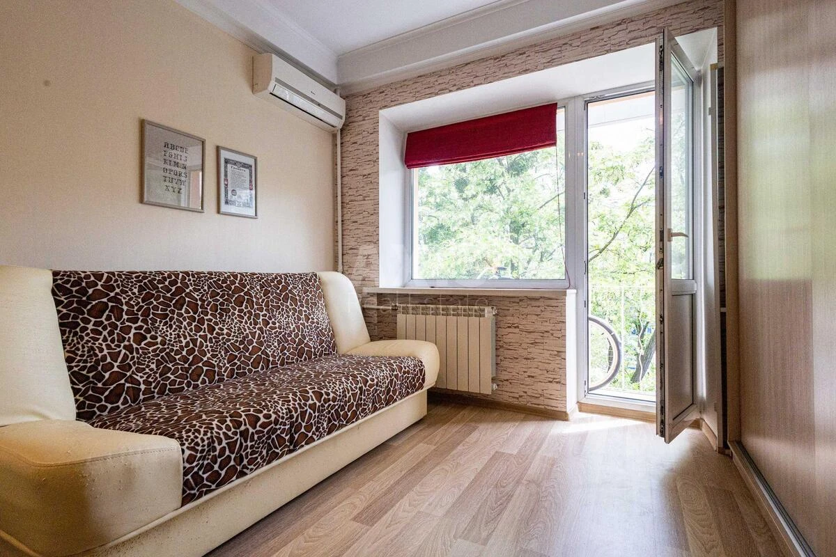 1k apartment vul. Bilorus'ka 15Б700841