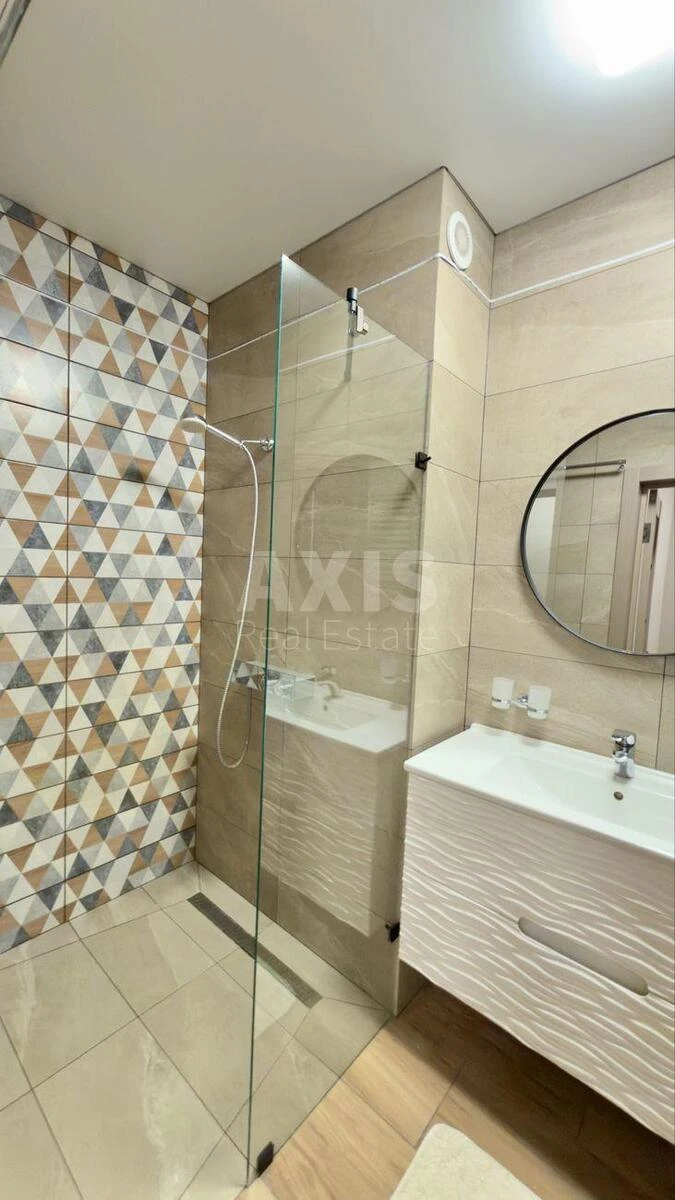 4k apartment vul. Berezhans'ka 156755616