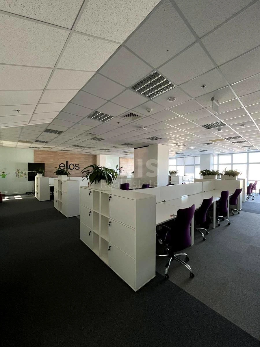 Office vul. Amosova Mykoly 12, 915m26924410