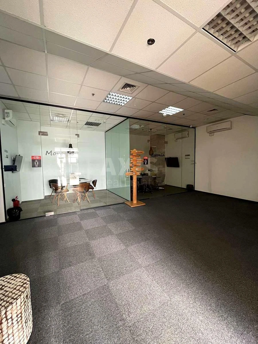 Office vul. Amosova Mykoly 12, 915m26924411