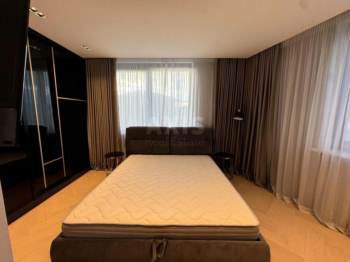 2k apartment vul. Antonovycha 74689986