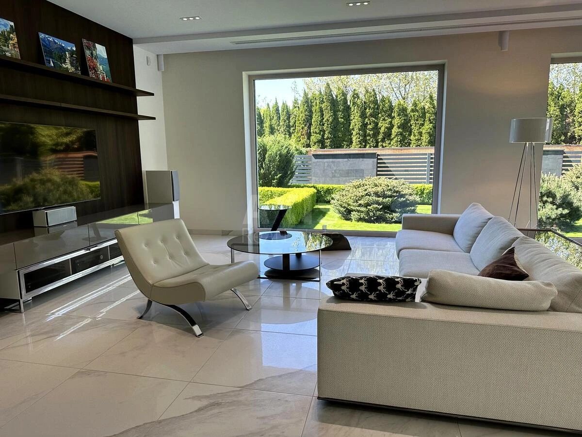 House vul. Central'na, 500m2, Kyiv city70194