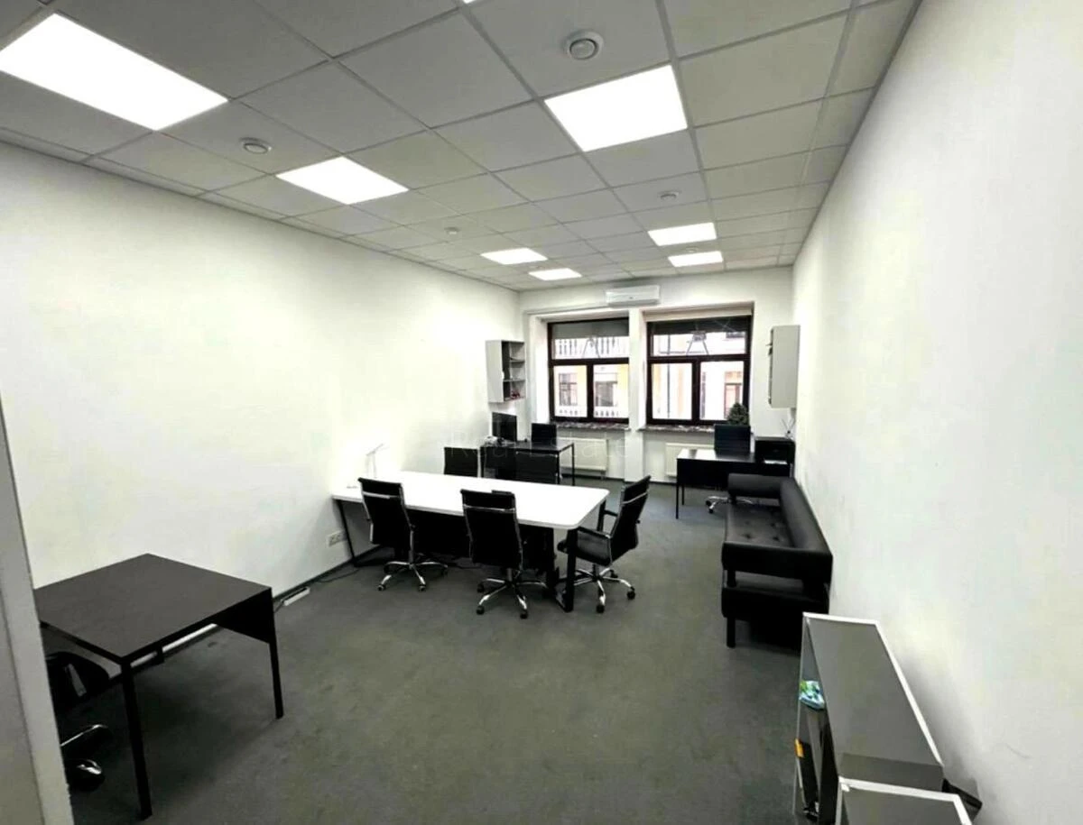 Office vul. Vozdvyzhens'ka 14, 82m2684560