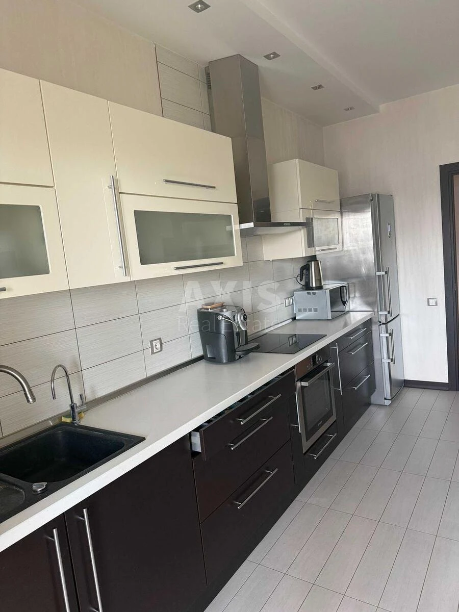 4k apartment pr-t Volodimira Іvasyuka 6, корп. 668540