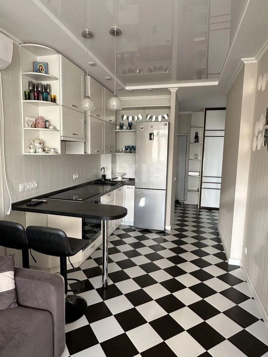 1k apartment vul. Kondratjuka Jurija 3713160