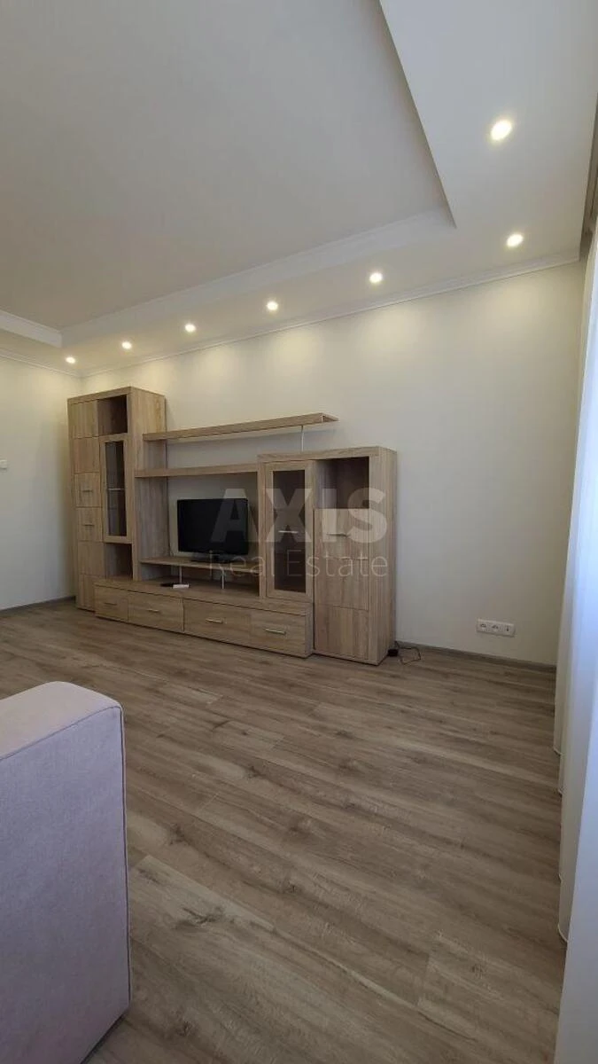 2к квартира ул. Бальзака Оноре де 8687316