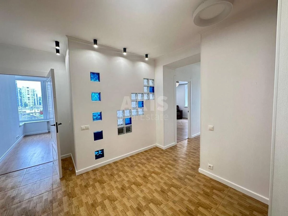 3k apartment vul. Suvorova 19700628