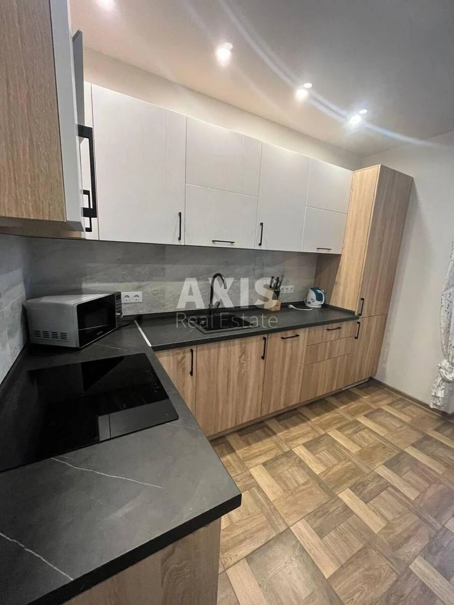 1k apartment vul. L'vivs'ka 1550996