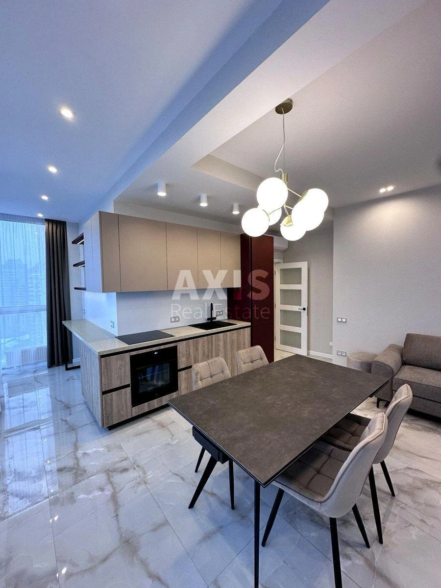 3k apartment vul. Vasylya Tyutyunnyka 28A6793215