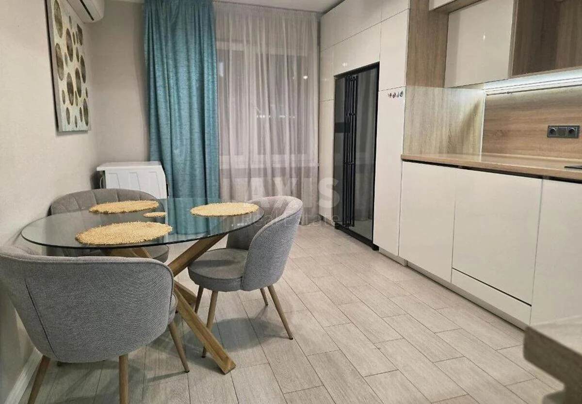 3к квартира вул. Юлії Здановської 34А