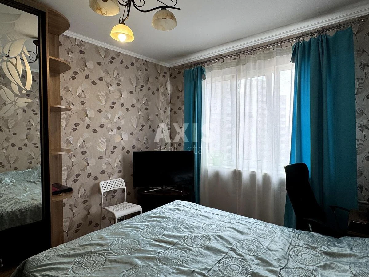 5k apartment pr-t Glushkova Akademika 23650452