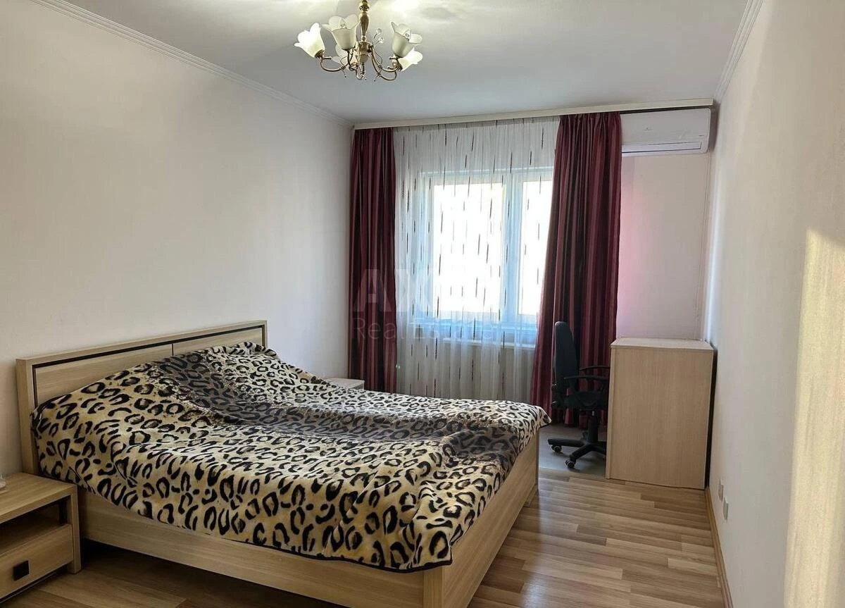 3k apartment vul. Urlivs'ka 15687968