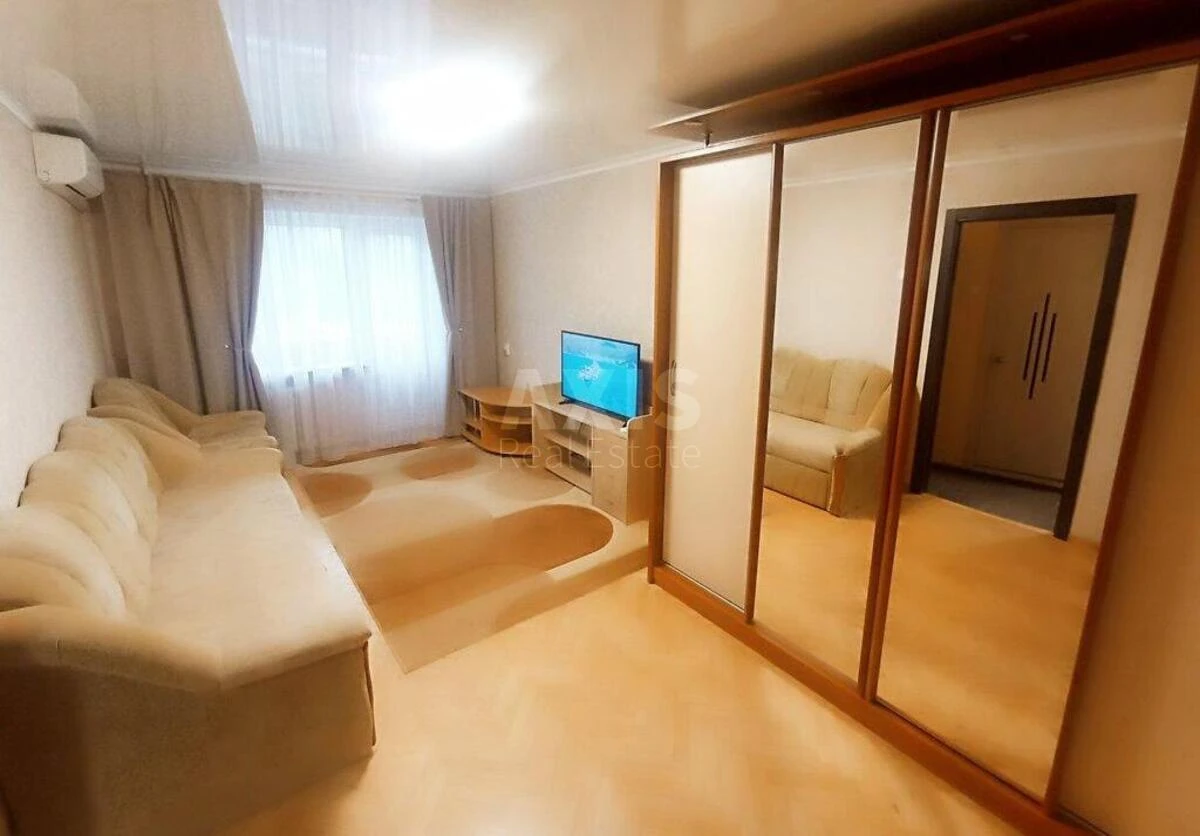 2k apartment vul. Degtjarivs'ka 28688802