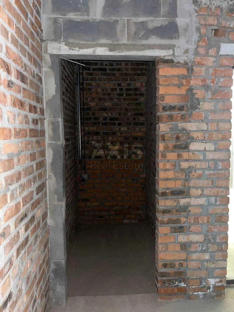 Объект торговли ул. Александра Олеся 17А, 92м2699104