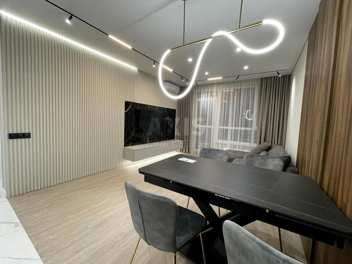 3k apartment vul. Osokors'ka 2А689861