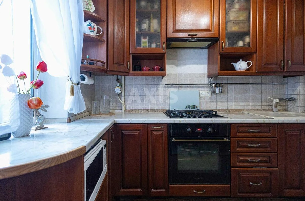 3k apartment vul. Gajdaj Zoi' 10700850