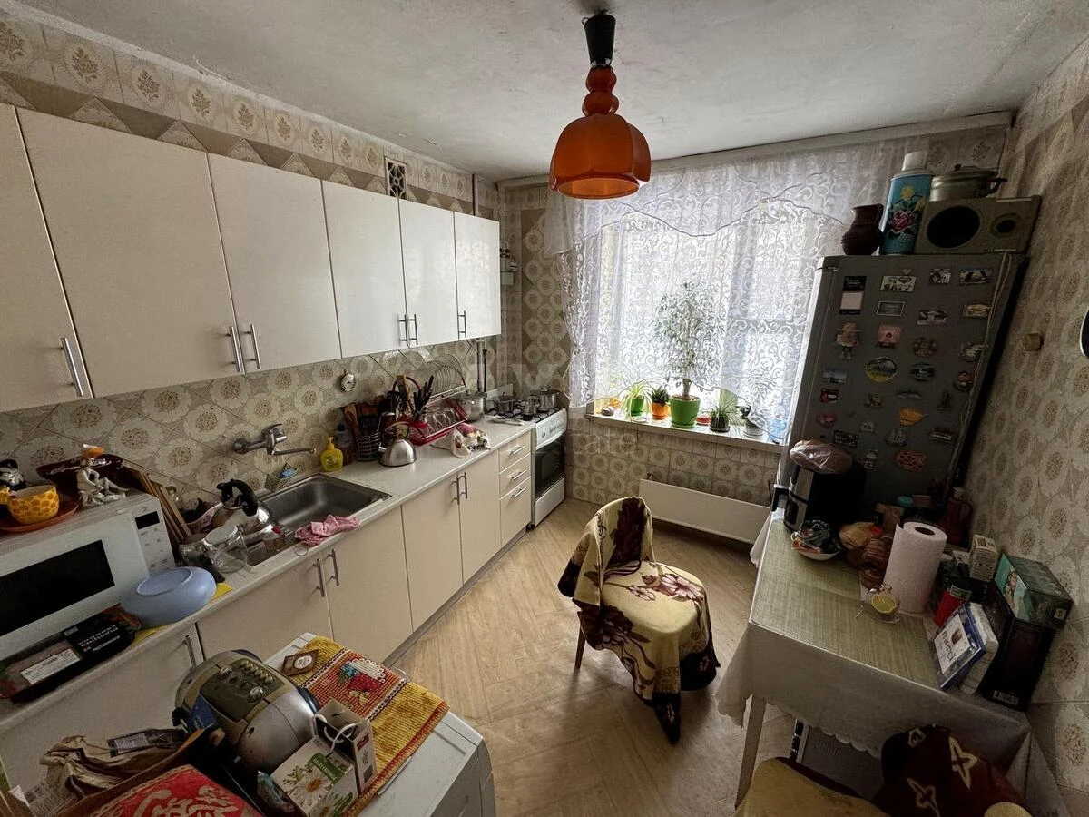 3к квартира пр-т Гонгадзе Георгия 9676631