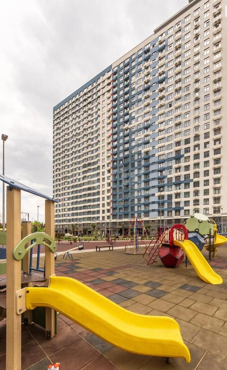 3k apartment vul. Sverstjuka Jevgena 6Д6969312