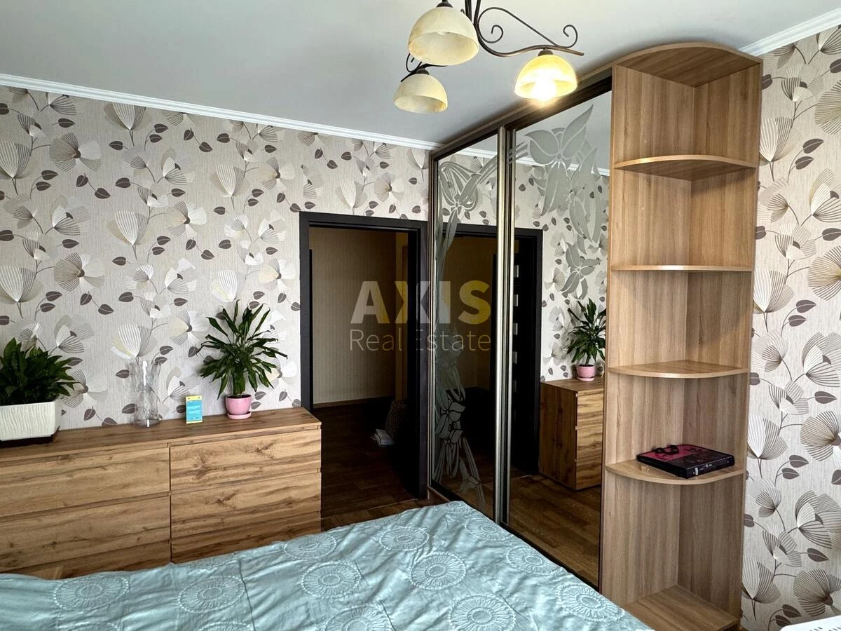 5к квартира пр-т Глушкова Академика 23650454