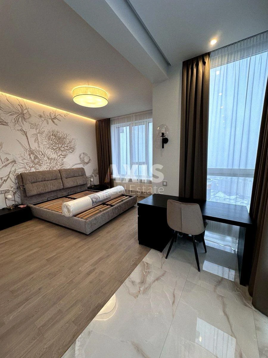 3k apartment vul. Vasylya Tyutyunnyka 28A6793216