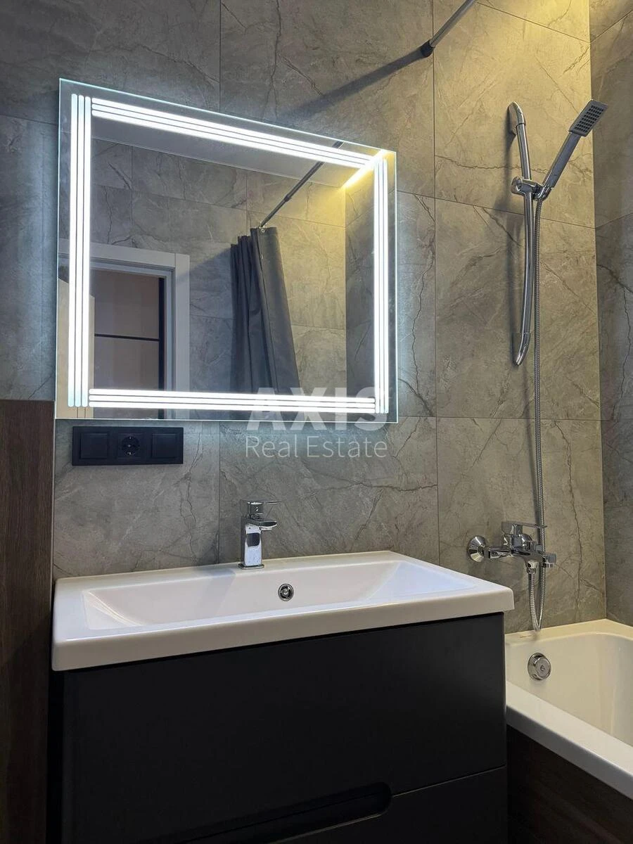2k apartment pr-t Povitryanykh Syl 56710936