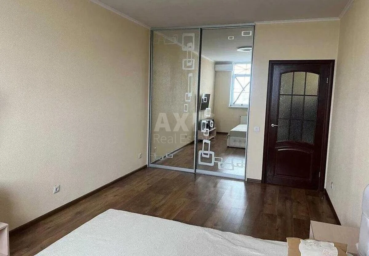 2к квартира ул. Семьи Кульженков 33684774