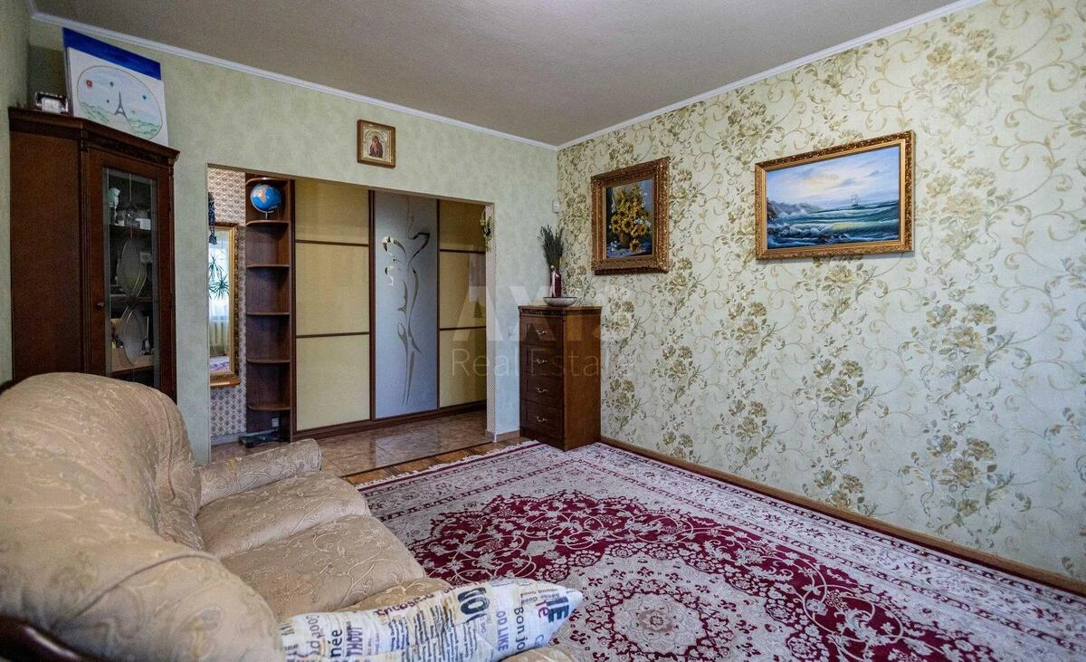 3к квартира ул. Зои Гайдай 10700852