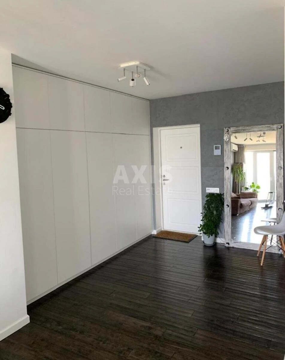 2k apartment prov. Motornyj 9711131