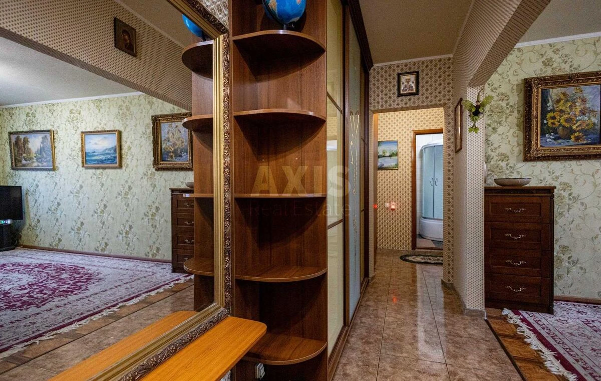 3к квартира ул. Зои Гайдай 10700854