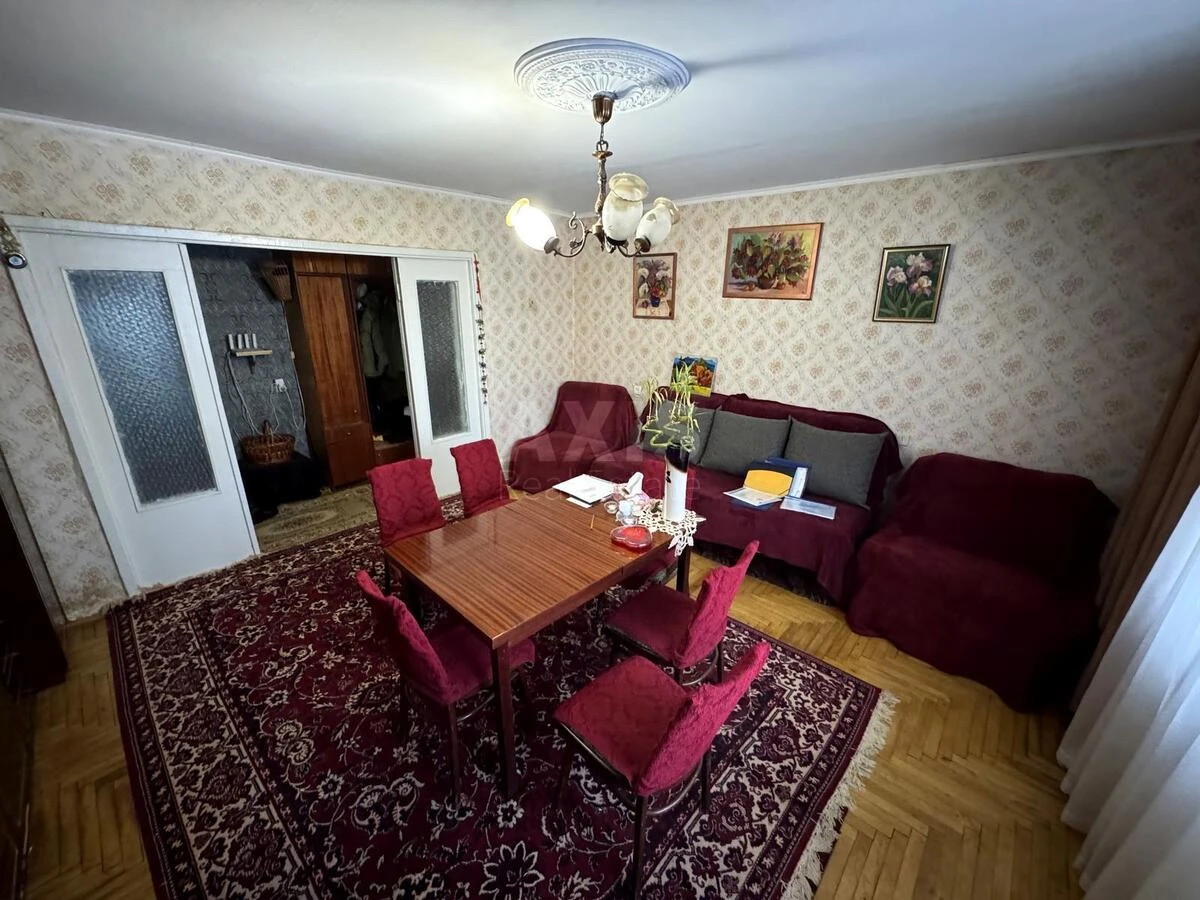 3к квартира пр-т Гонгадзе Георгия 9676635