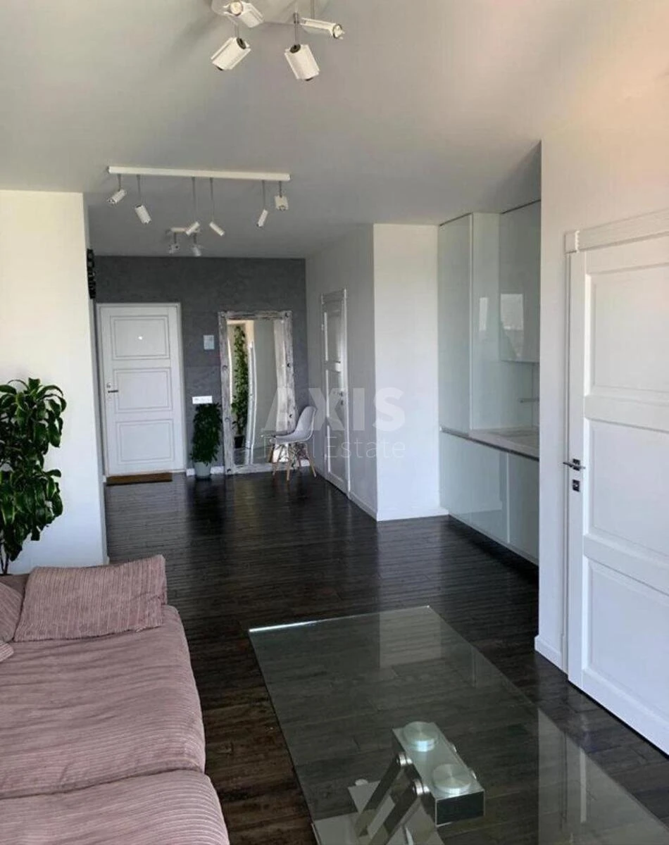 2k apartment prov. Motornyj 9711132