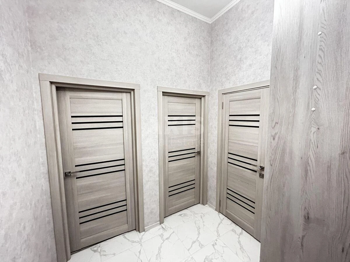 1к квартира ул. Александра Олеся 2В699955