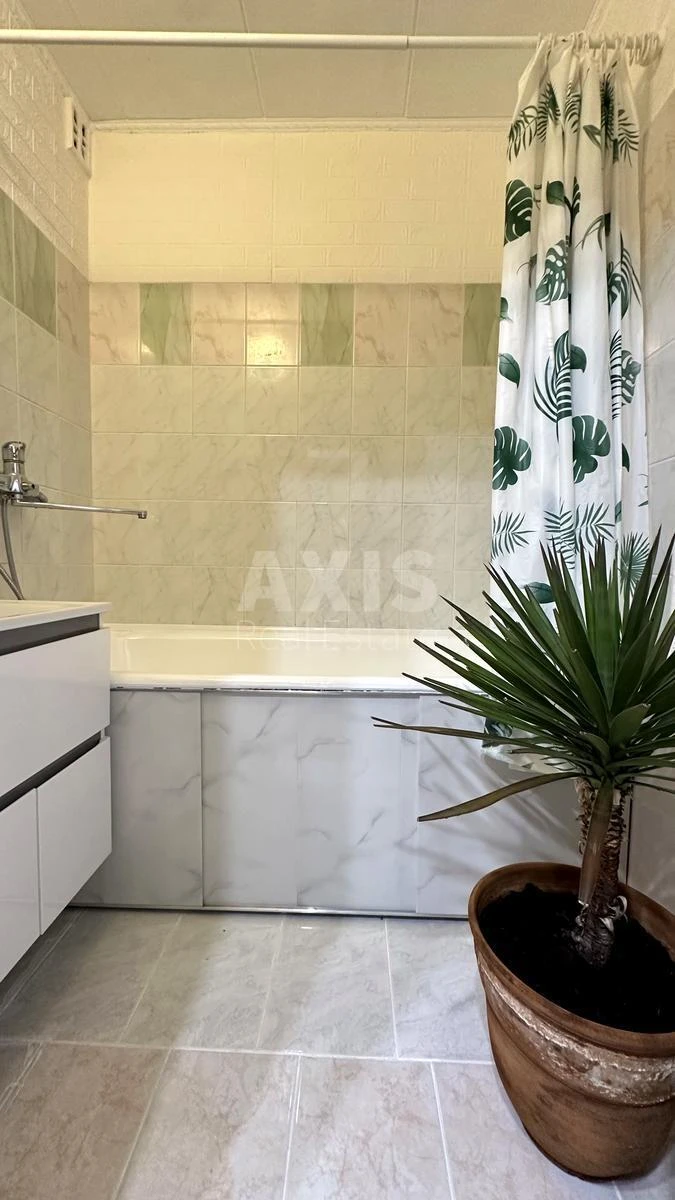2к квартира ул. Кошица Александра 9688977