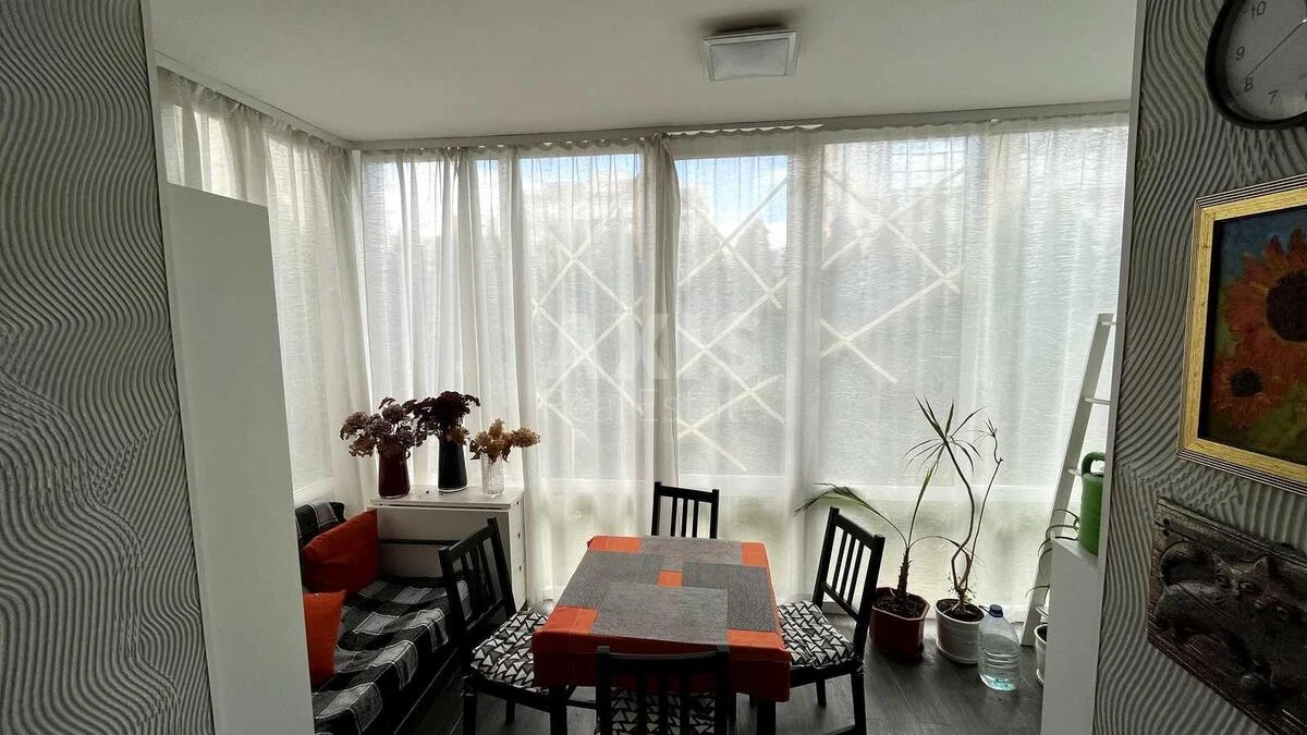 2k apartment vul. Zamkovec'ka 94704272