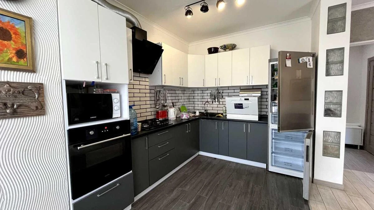 2k apartment vul. Zamkovec'ka 9470427