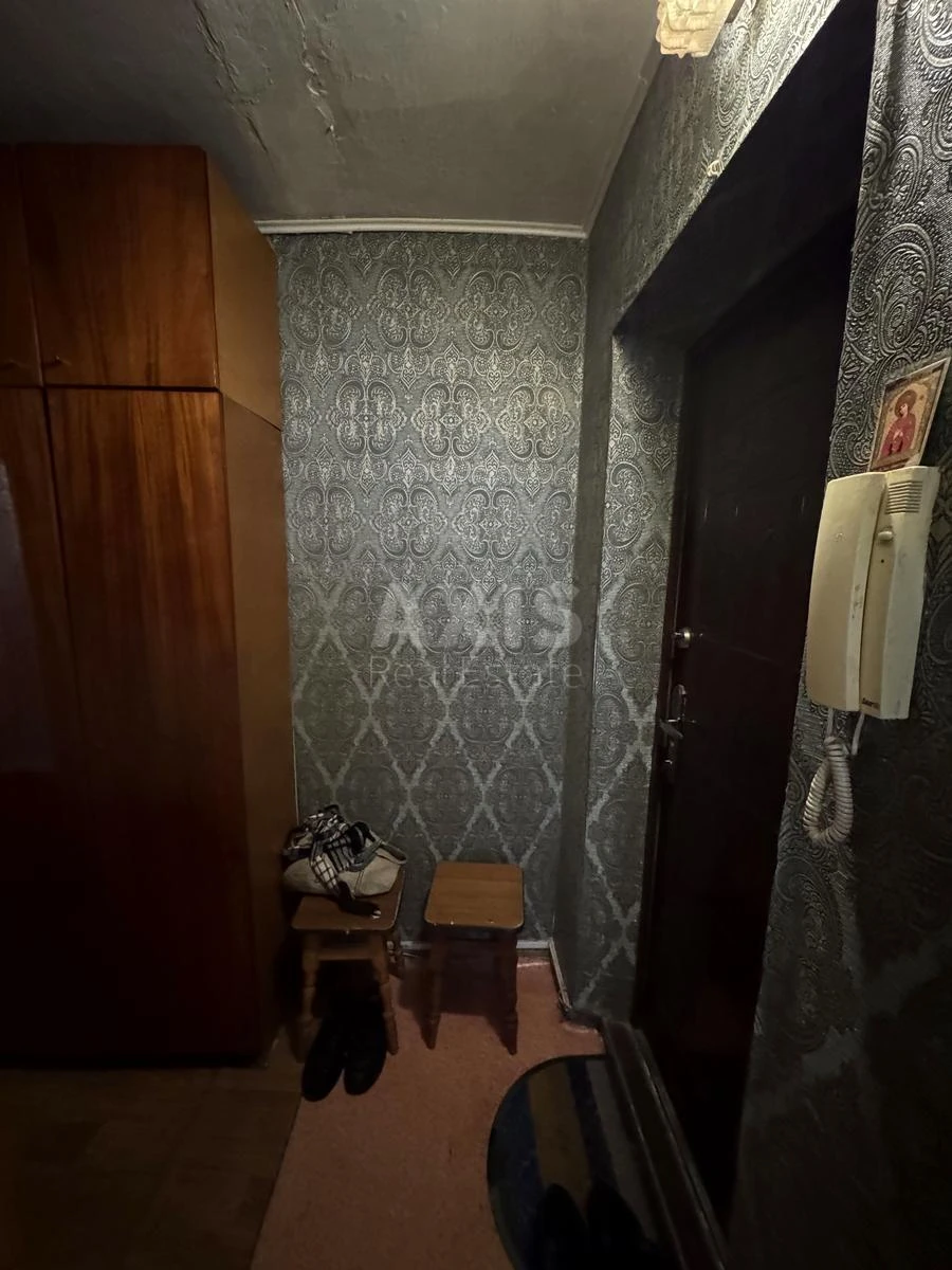 3к квартира пр-т Гонгадзе Георгия 9676637