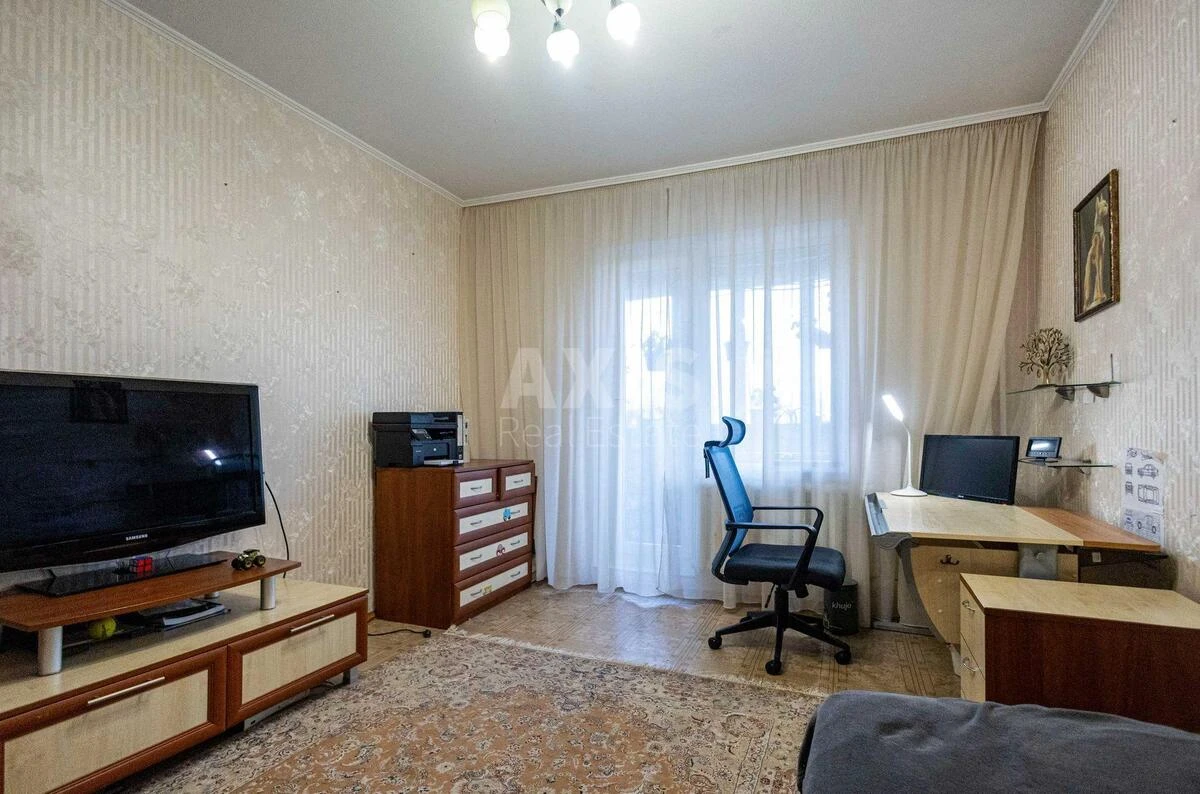 3k apartment vul. Gajdaj Zoi' 10700857