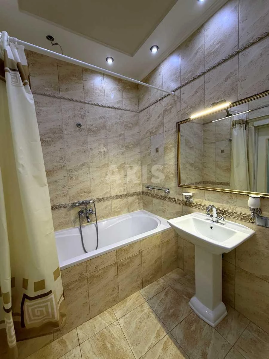 1k apartment vul. Parkovo-Syrec'ka 4В7136910