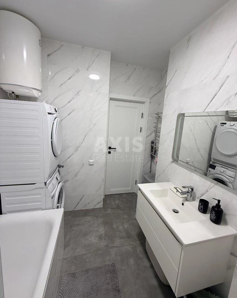 1k apartment vul. Krakivs'ka 27А7108814
