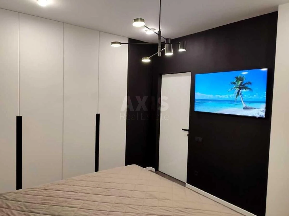 1k apartment vul. L'vivs'ka 15710998