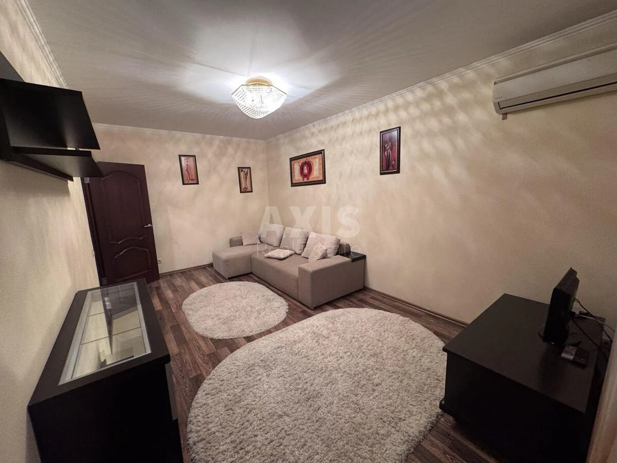 1k apartment vul. Bakyns'ka 37Г636036