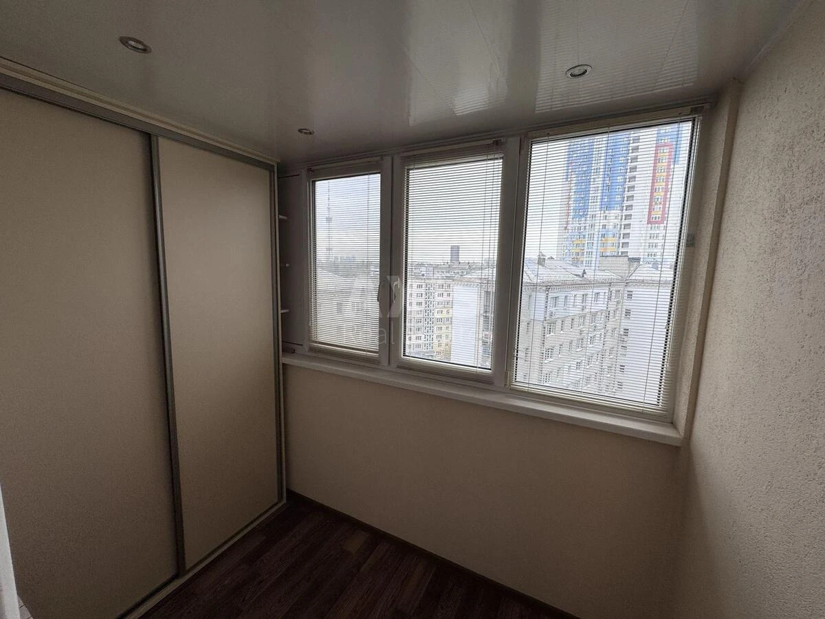 1k apartment vul. Bakyns'ka 37Г636037